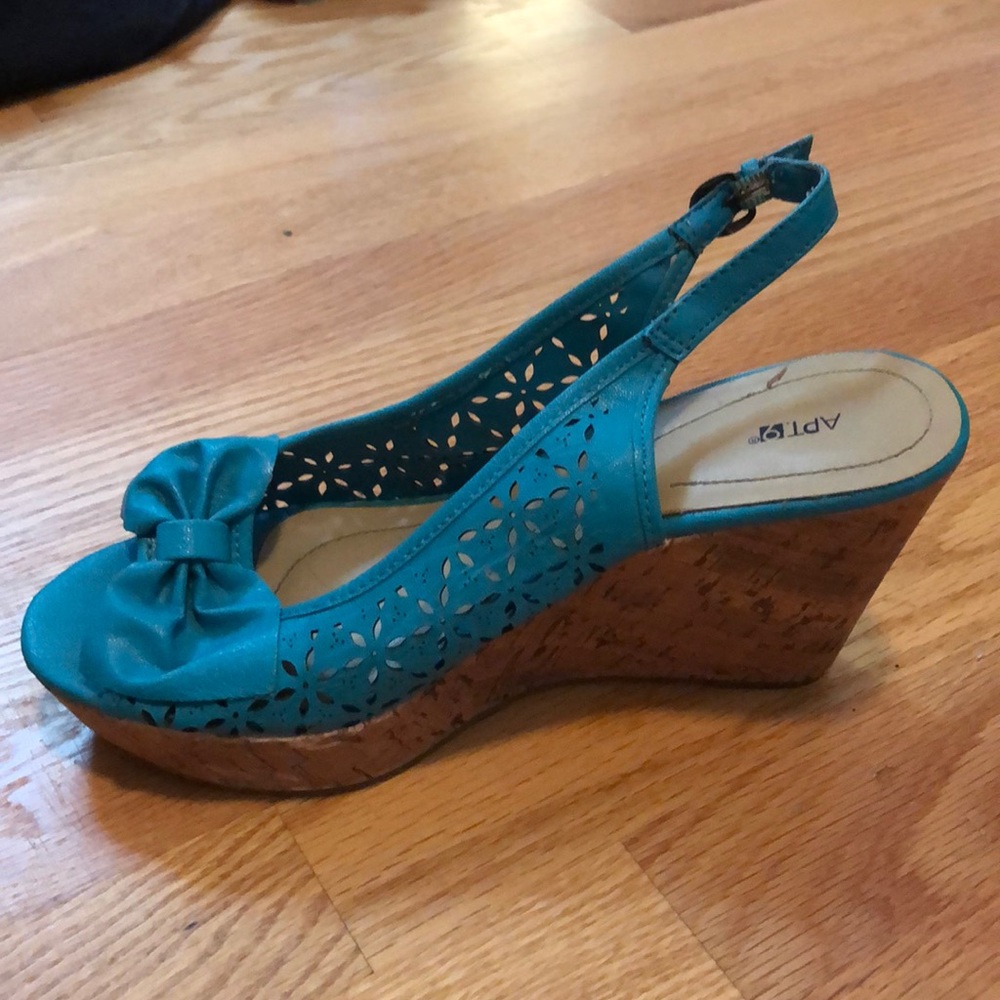 Open toe wedges